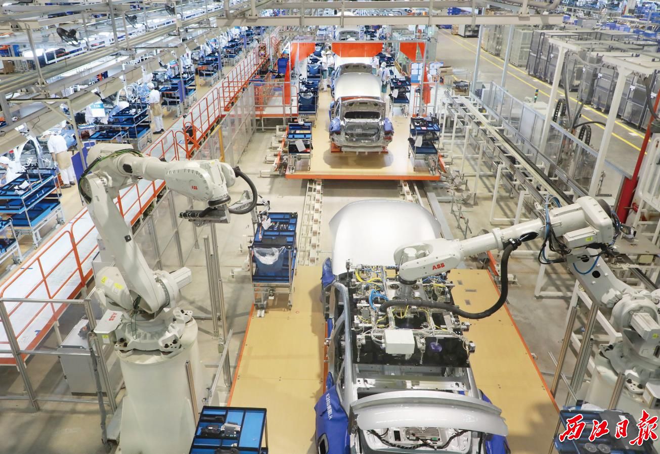 1703214643523546.jpg 肇庆小鹏汽车智能网联科技产业园总装车间。.jpg