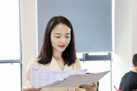 梁仪淇.jpg 梁仪淇.jpg