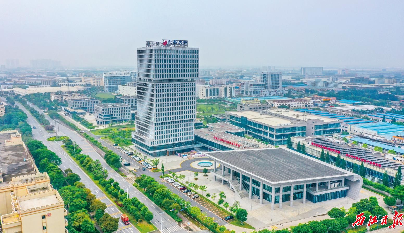 1703214434866486.jpg 肇庆高新区设立中小企业服务平台、高新区创新创业服务中心、广东圆梦园孵化城等服务平台,为企业发展提供多层次、全方位的服务。 西江日报记者 梁小明 摄.jpg